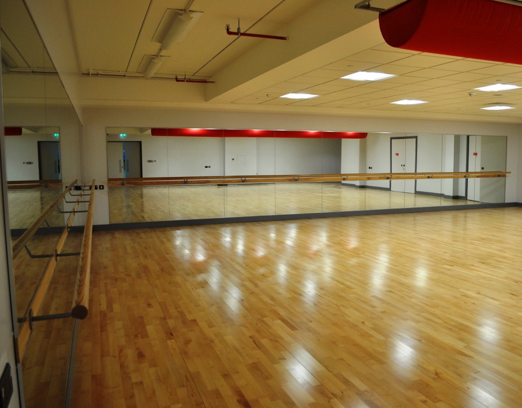 Large dance mirrors at Ormiston Academy